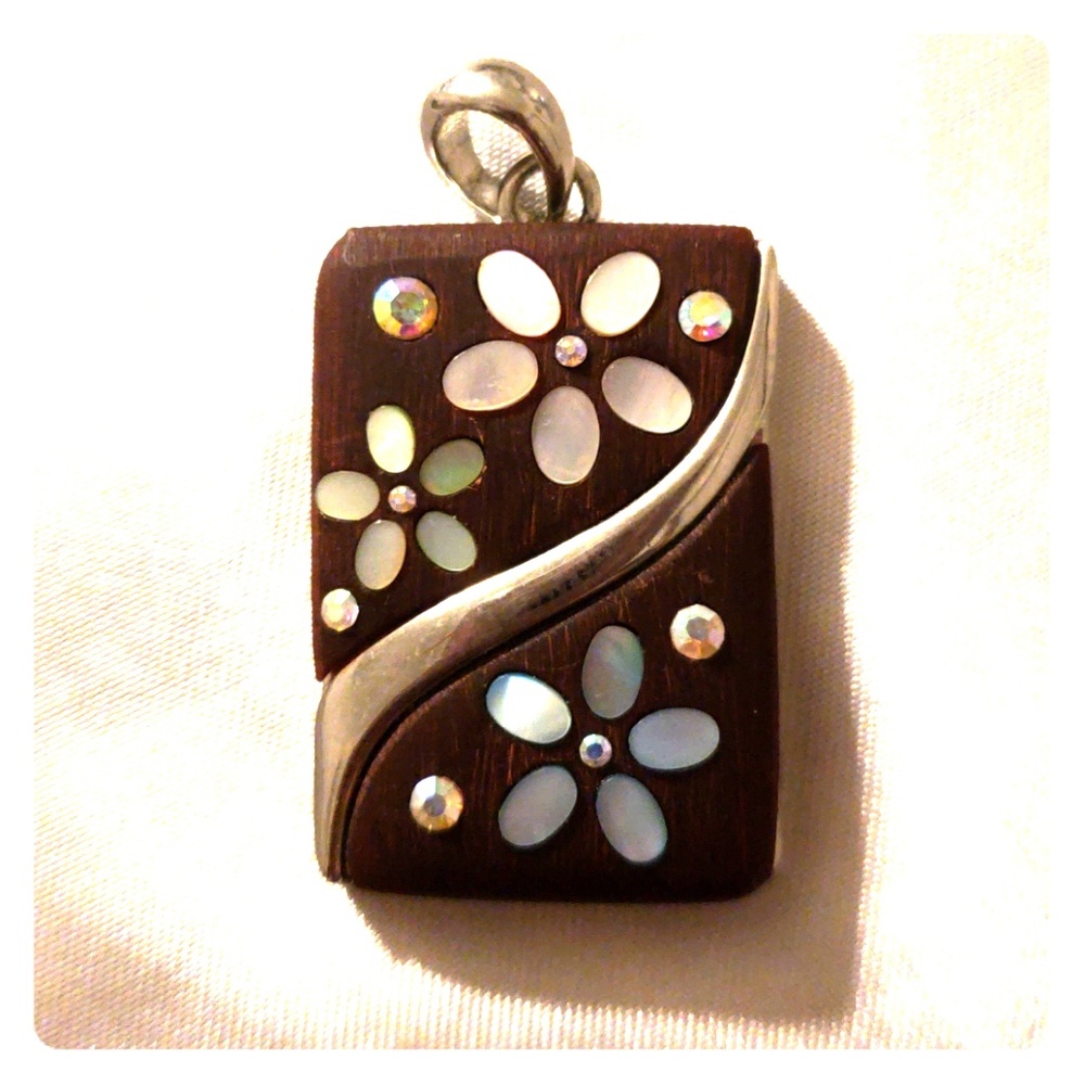 Pendent